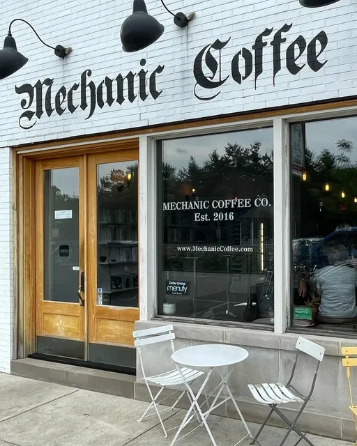 Pittsburgh Coffee ☕️ A Fridge Full of Cold Brew Dreams 💙