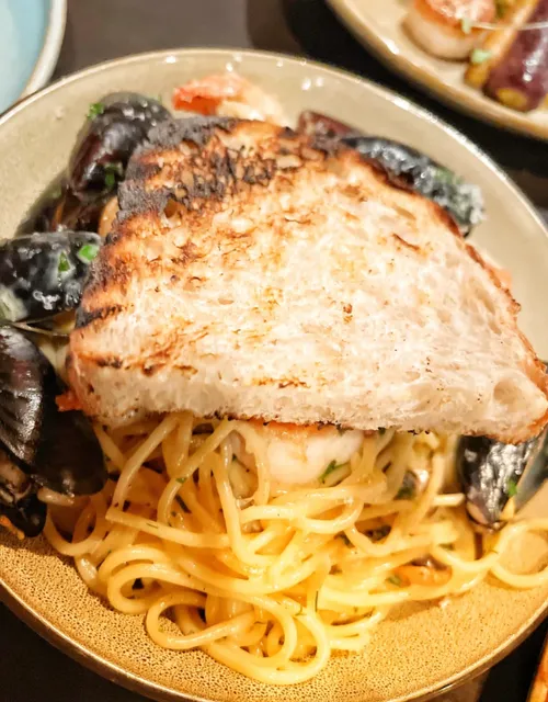 Claddagh Oyster House | PEI’s Must-Visit Seafood Spot  