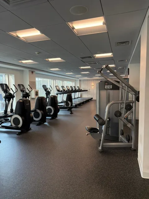 Renaissance Boston Waterfront Hotel: A Complete Victory!