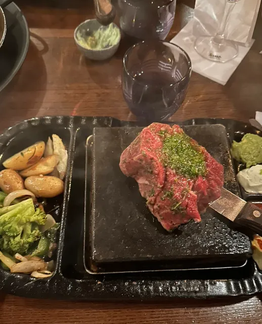 🔥 Düsseldorf's Old Town Cuban Hideout｜A Secret Spot for Festive Feast