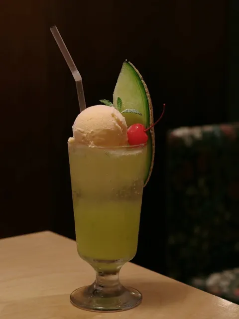 Tokyo Shop Exploration | Melon Specialty Shop 🍈