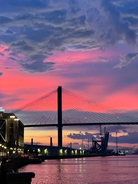 America's Centuries-River Street in Savannah🌆✨🚗（2）