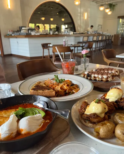 Coquitlam Mountain-View Korean Brunch | On+Off Café Review