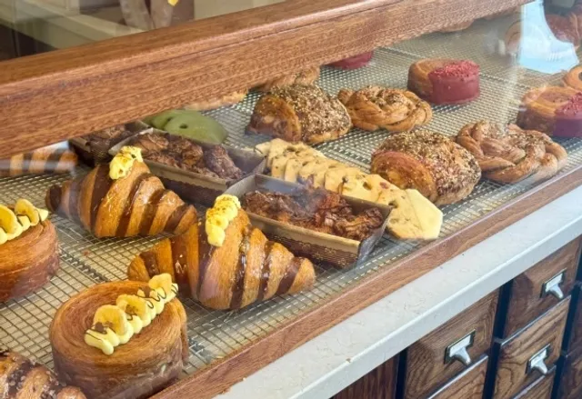Rhode Island | Wheel Croissants in a Maillard-toned Café