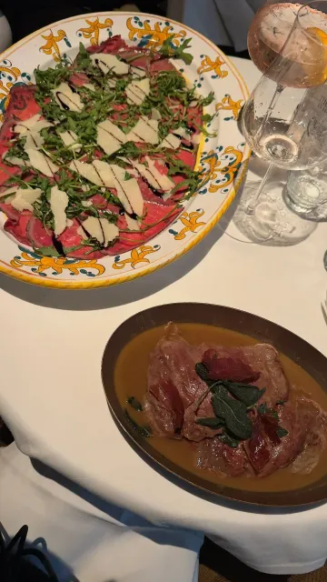 🍝 A Delicious Lunch, Exceptional Service & Unforgettable Ambiance! 🍝