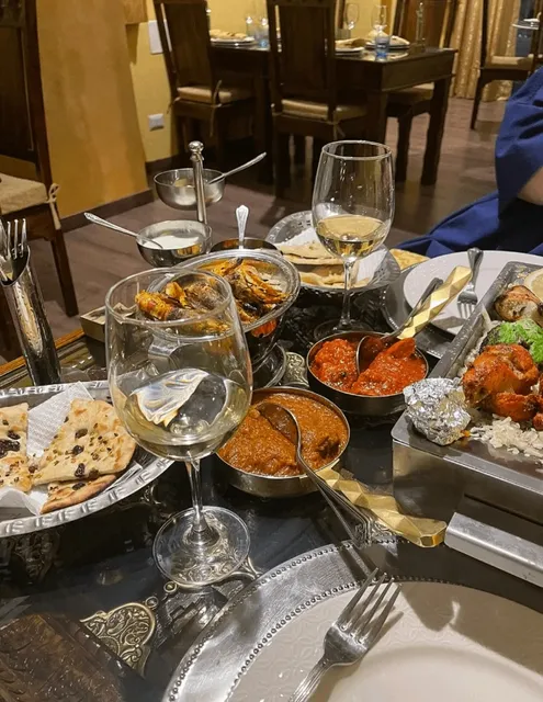 The Indian cuisine restaurant **Maharajah**.