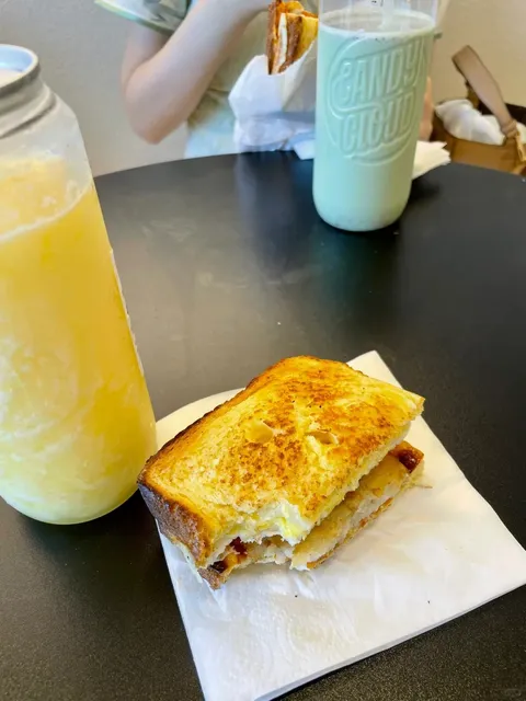 San Antonio｜Lured by the Cup, but the Sandwich Stole the Show