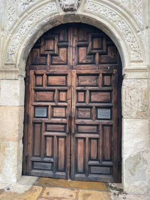 Fun Riverside Hotel Stay – A Memorable Experience! 🏨🌊