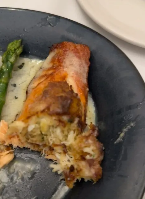 🐟 Mitchell's Fish Market - Pittsburgh's Premier Seafood Destination! 