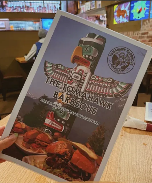 ​​Vancouver’s Oldest Eatery | Tomahawk Restaurant 🛖🍳