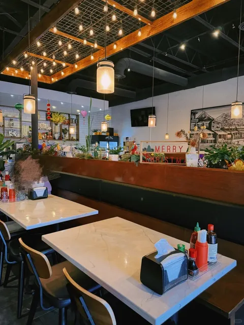 Phở Bắc: Spicy & Comforting Bun Bo Hue in Duluth! 🍜🔥