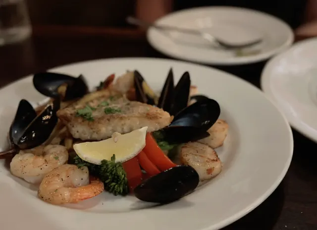 Oliver’s Restaurant | St. John’s Must-Try Seafood Spot  