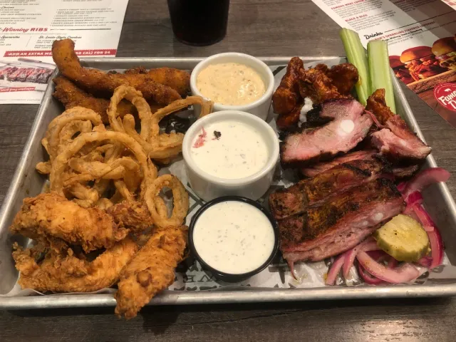 Delicious BBQ & Excellent Service! 🍖🔥