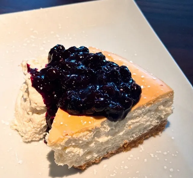 🍽️ Hazelwood | Classic American Comfort in Bloomington