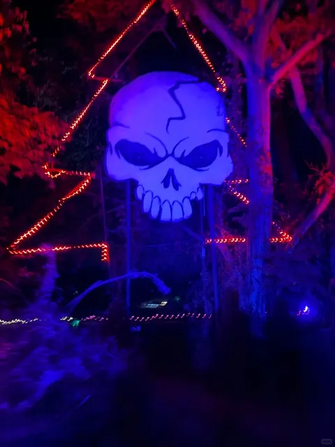 🎃 The Craziest Haunted Attraction in DMV!