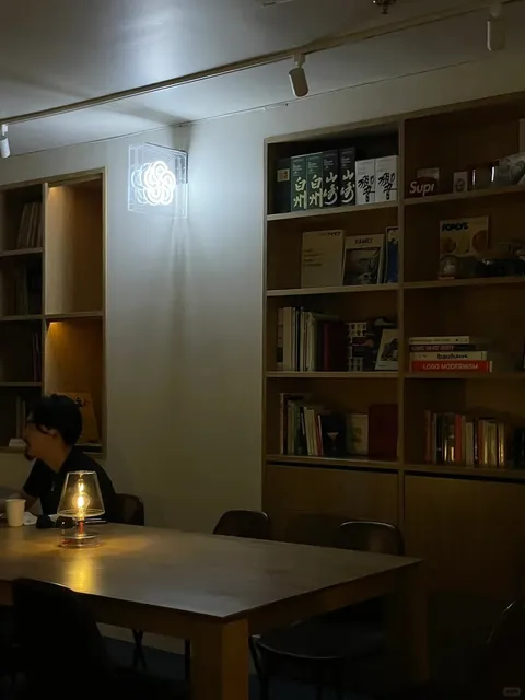 New York | Hidden Japanese Vinyl Bar in a Residential Building 🎶