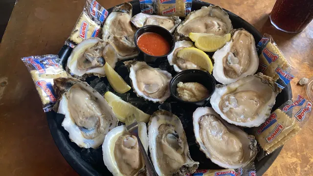 Must-Eat Foods in New Orleans 🦪🦞