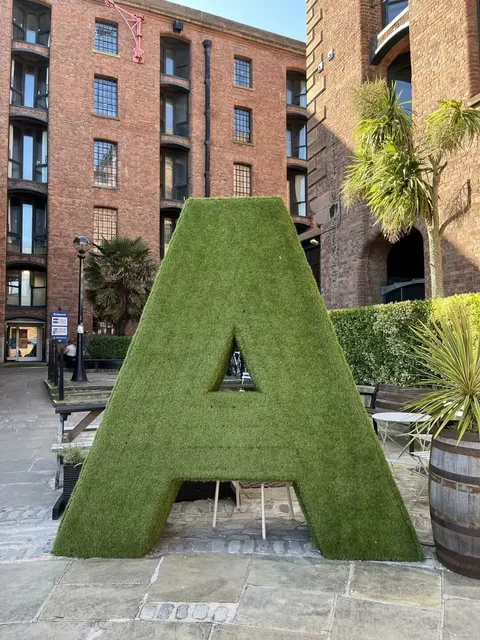 🇬🇧 48 Hours in Liverpool: From Beatles to Football! ☀️🎸⚽