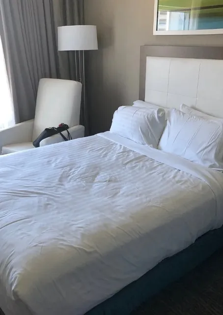 Holiday Inn Cleveland Clinic | Your  Convenient Medical Hub Stay