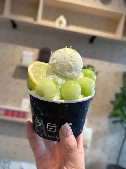 🆕 Irvine's New Instagram-Worthy Dessert Shop Opening Soon! ✨