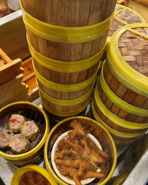 🛒 with a cart at Joyful Garden in Boston for morning tea