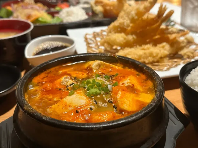 Kamloops' Hidden Gem | Korean-Japanese Fusion at Its Best 🇯🇵🇰🇷