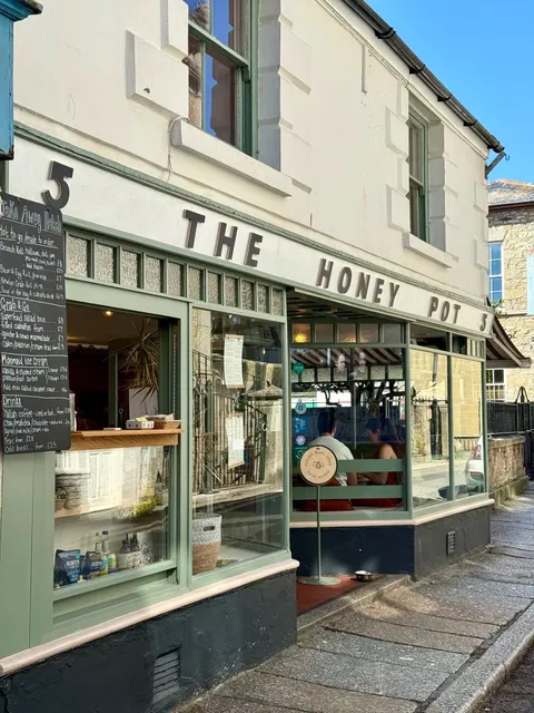 🇬🇧 Cornwall's Best Brunch Spot: The Honey Pot Ltd