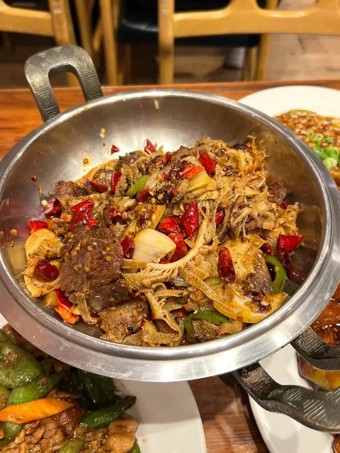 🇬🇧 ​​London's Hidden Gem for Authentic Northeastern Chinese Cuisine!