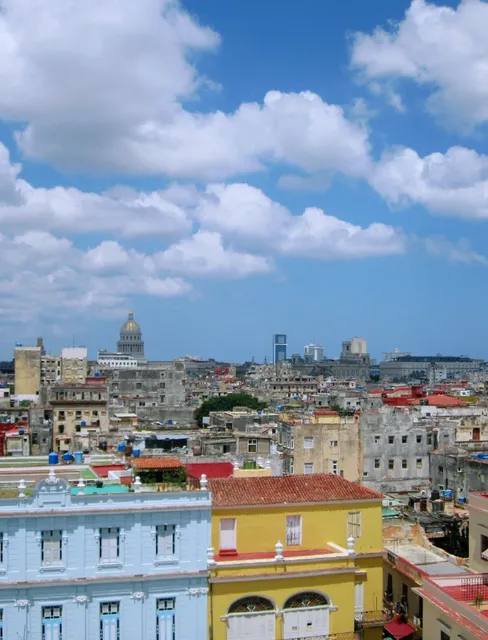A Two-Day Cuba Travel Journal | Havana's Romance and Reality 🌴 Starti