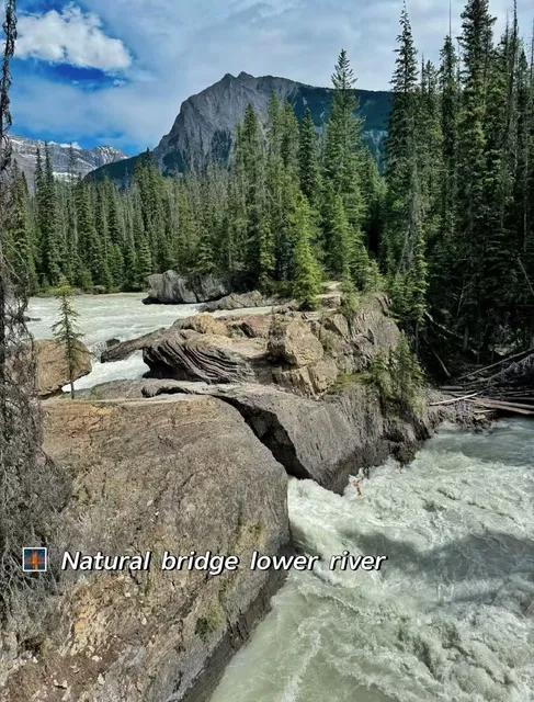 Amazing bridge in Emerald Lake