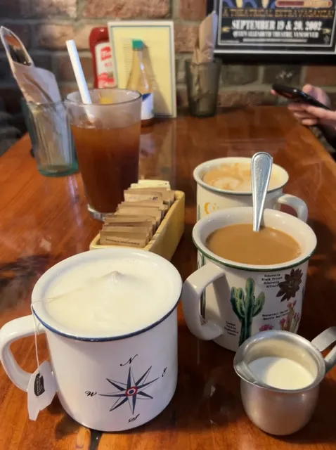 ✨ Three featured small restaurants in Victoria | Small but delicious