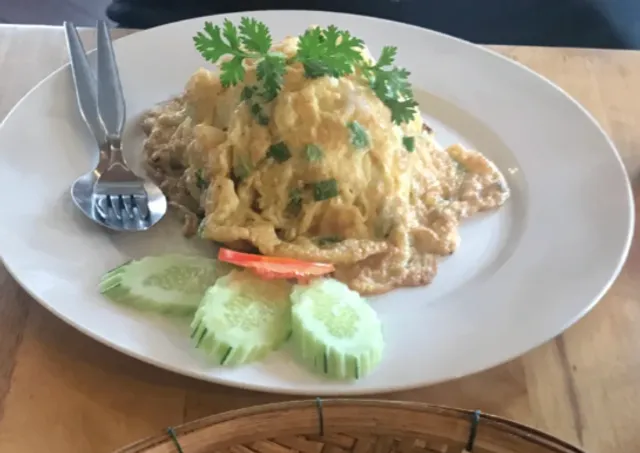 🌶️ Winnipeg Thai Food Adventure |  Thida's Thai Restaurant