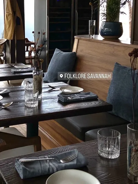 This is hands down the best breakfast spot I’ve tried in Savannah 🥞 