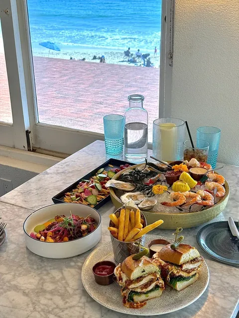 Breathtaking Ocean View Restaurant in Laguna 🌊