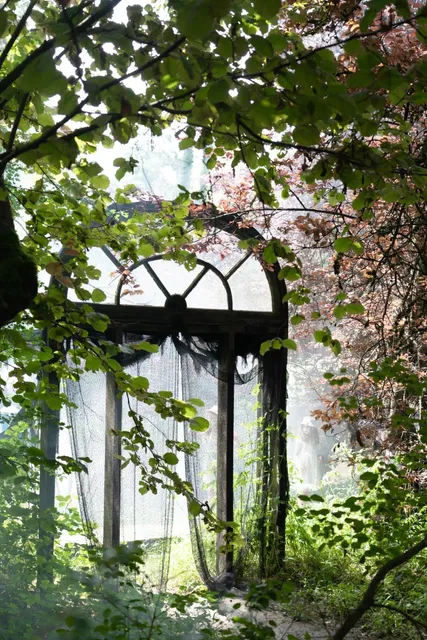 🌿 Paris Travel Diary - Le Moulin Jaune: People and Space 🌼