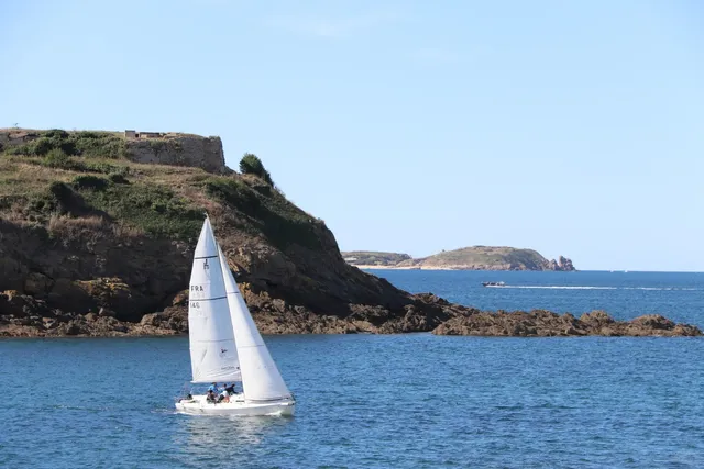 🇫🇷 Study Abroad PLOG / Class Pause ⏸️ Pirate City Adventure in Saint