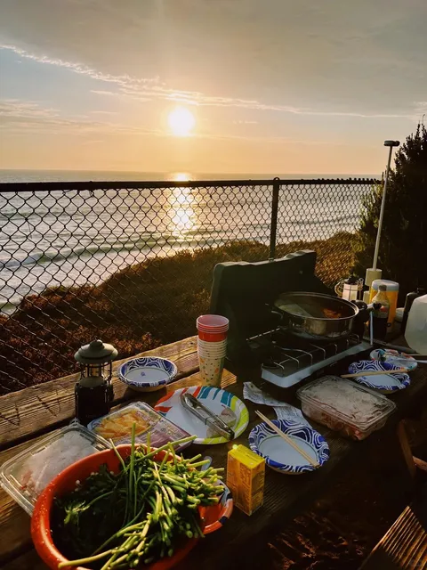 🇺🇸 Camping Near LA – South Carlsbad State Beach 🏕️🌊  