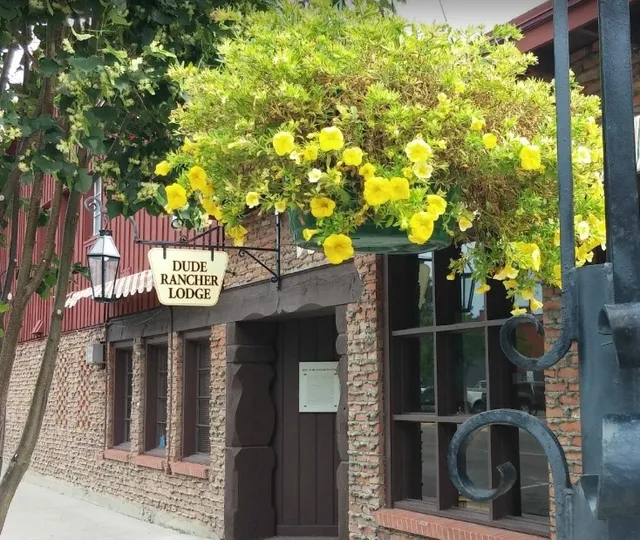 A Fun Retro Stay Experience