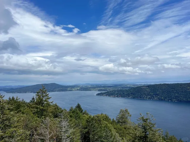 🇨🇦 Ultimate Victoria Day Trip from Vancouver! 🌞