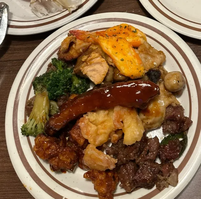 148-Dish Seafood Buffet 🦞  