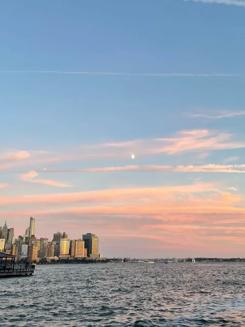 🗽 Why Stay in Jersey City for Your NYC Trip