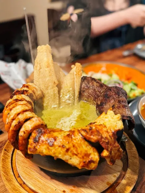 Is the most recommended Mexican restaurant in Phoenix actually good?