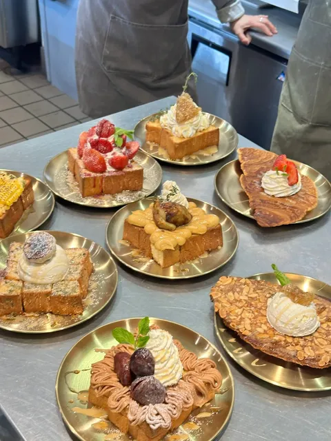 COIN DE RUE bakery and cafe  in LA