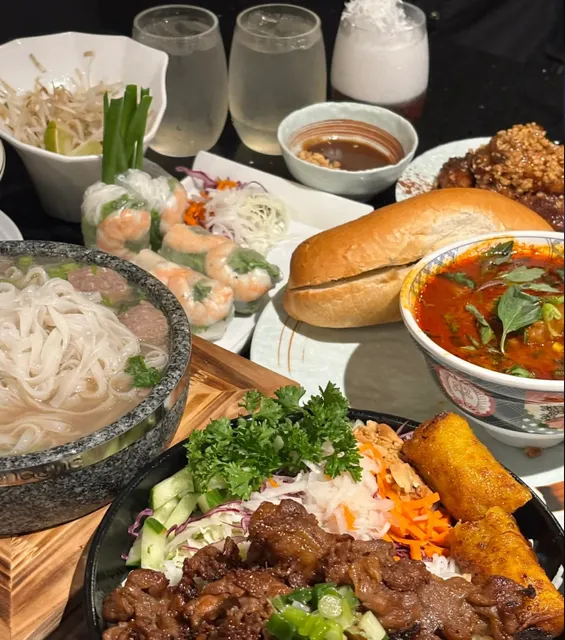 New Vietnamese Pho Spot in Times Square Plaza!