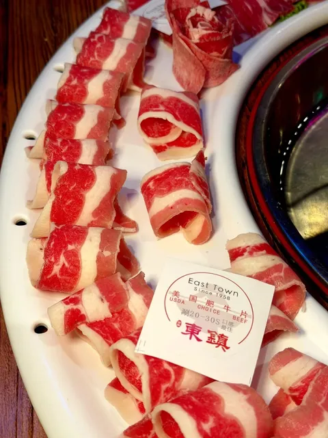 Winter Warm-Up: $39 Meat Platter Over Charcoal Hot Pot 🍲