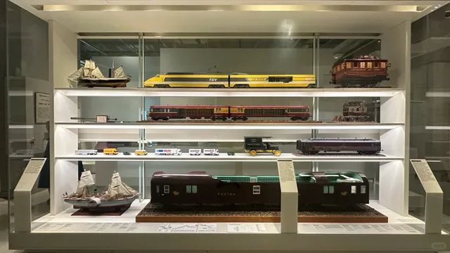 A Charming Journey Through Postal History ✉️🏛️