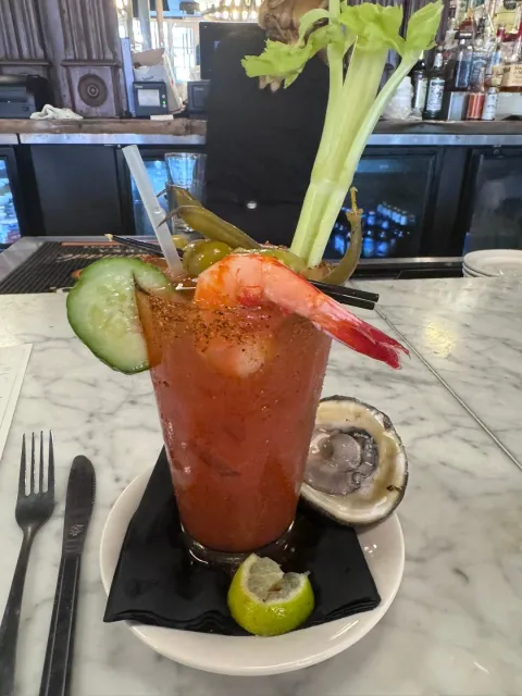 Skip Acme & Head to Felix's — Trust Me on This! 🦪✨