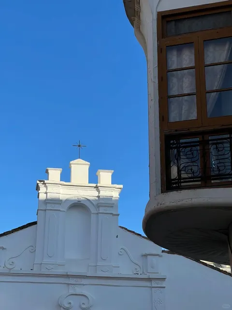 🎨 Algeciras｜Where Colors Collide