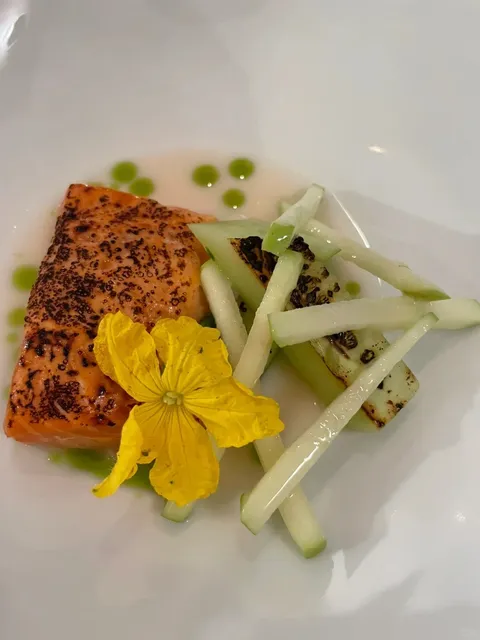 Claudia — Spring 2025 Visit to a Chicago Michelin-Starred Gem 🌸