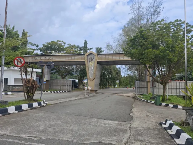 🇮🇩→🇵🇬 The Ultimate Vanimo Land Border Crossing Guide